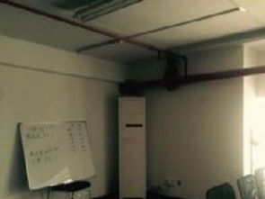 綠地東海岸甲級(jí)寫字樓，精裝朝南，辦公家具齊全即租即用